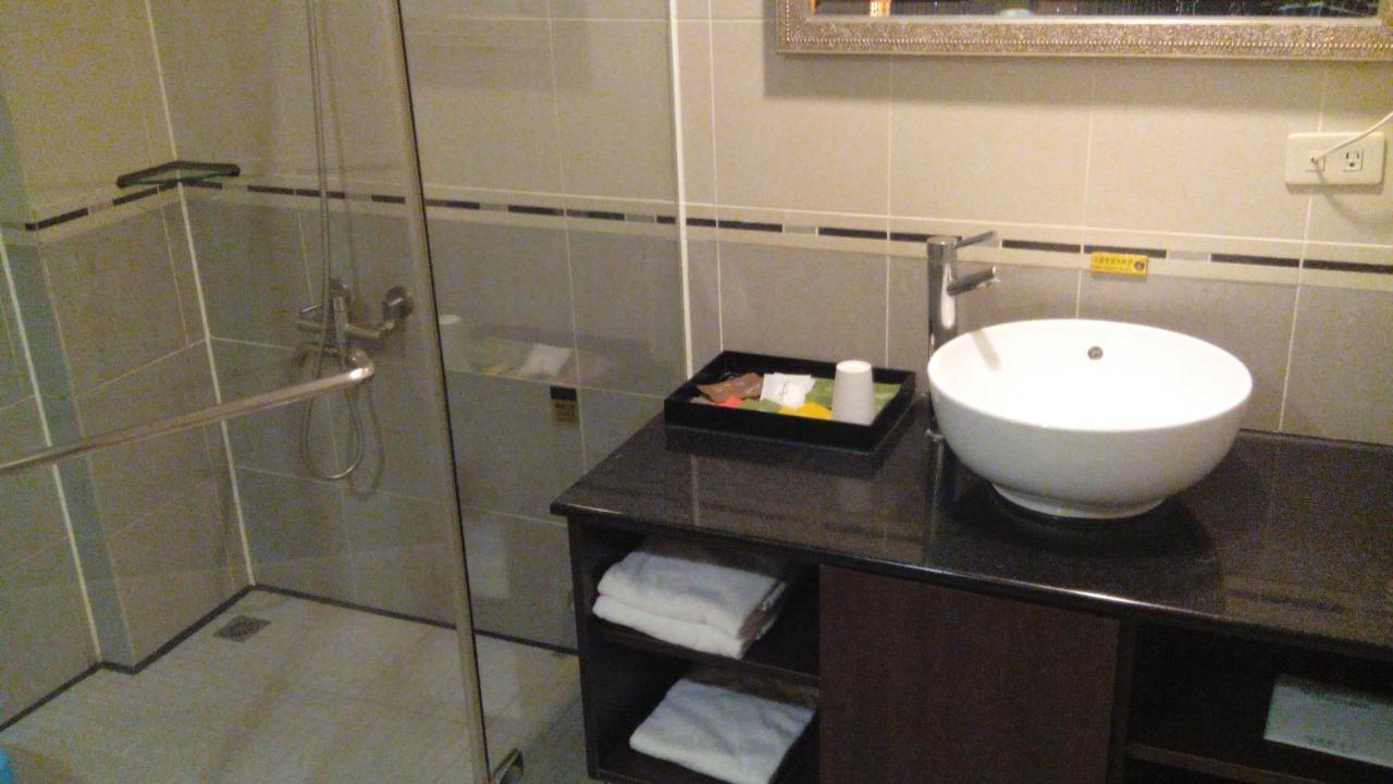 Alexander Motel Kaohsiung Eksteriør billede