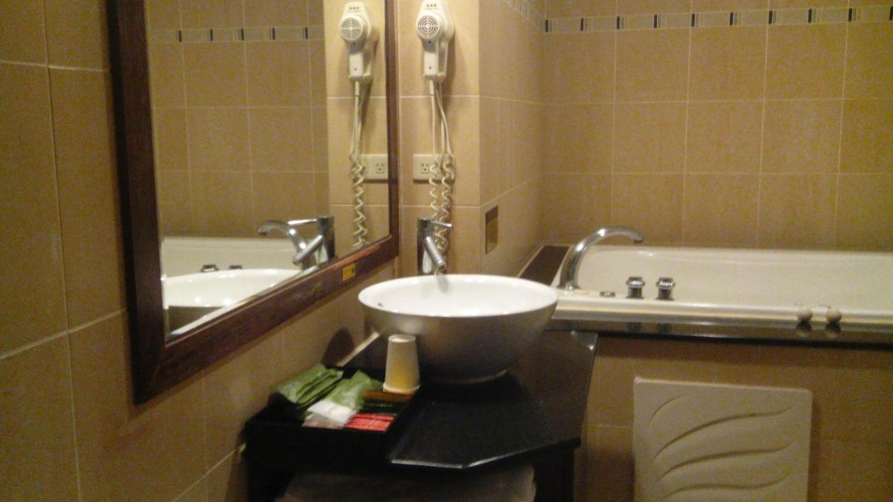 Alexander Motel Kaohsiung Eksteriør billede